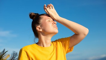 Letné horúčavy môžu spôsobovať zdravotné ťažkosti. Ako rozpoznať úpal a čo robiť, kým príde pomoc?