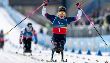 Matka ju po pôrode odvrhla, v sirotinci týrané dieťa prišlo aj o nohy. Dnes má 20 medailí a patrí k najlepším v histórii (príbeh)