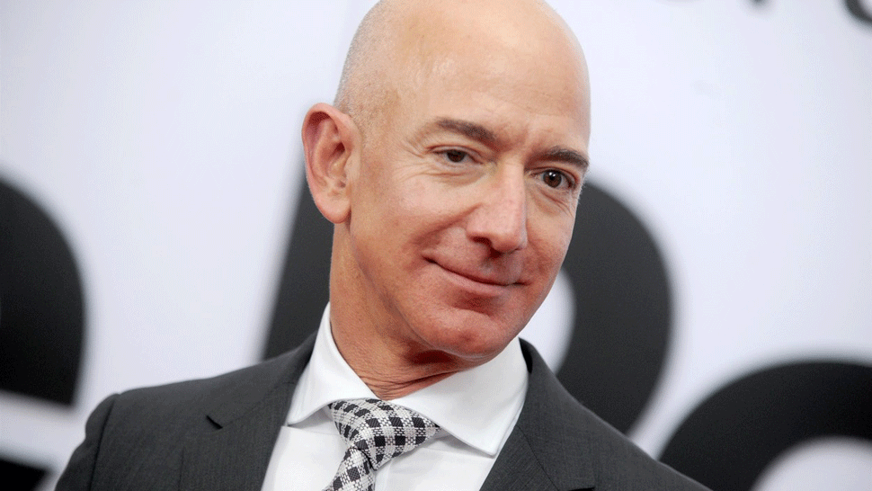 Jeff Bezos končí vo funkcii výkonného riaditeľa spoločnosti Amazon
