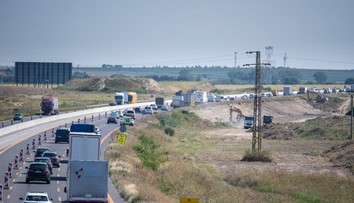 Na bratislavských cestách sa vodiči po nehodách zdržia, úsek D1 je už prejazdný