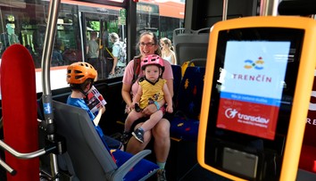 Z 15 autobusov zmizli v noci katalyzátory. V Trenčíne riešia kolabujúcu hromadnú dopravu