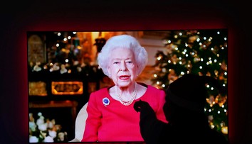 Kráľovná Alžbeta II. vzdala vo svojom tohtoročnom vianočnom príhovore poctu svojmu zosnulému manželovi