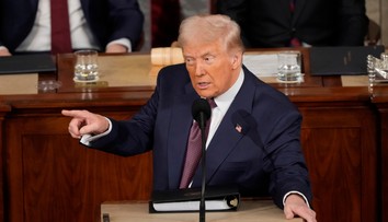 Trump chystá zmenu, ktorá ovplyvní aj mnohých Slovákom. Pred vstupom do USA chcú vidieť vaše sociálne siete