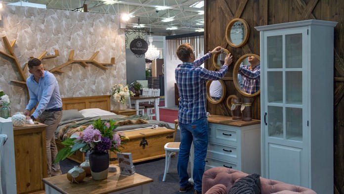 Grék Tasos Bakasetas v kvalifikácii ME 2020 proti Bosne a Hercegovine.