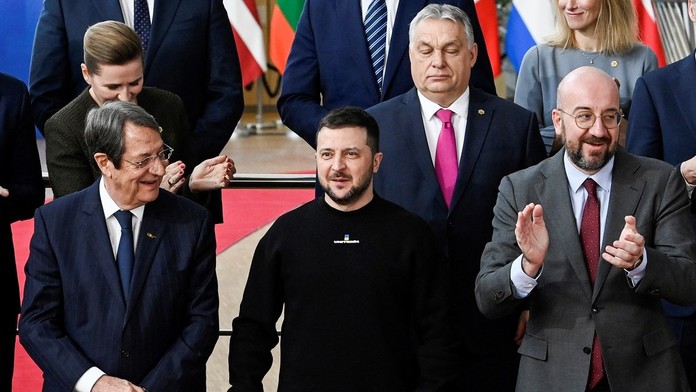 Orbán sa opäť vyhráža vetom, má námietky proti sankčnému zoznamu EÚ voči Rusku