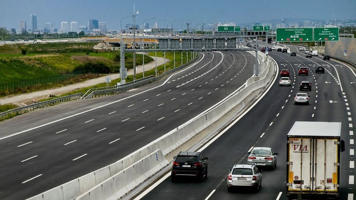 Kľúčový úsek D1 pri Bratislave je konečne hotový. Vodiči už jazdia bez obmedzení