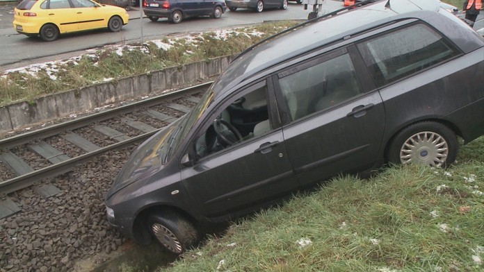 Carson Soucy z Minnesoty oslavuje gól proti Tampe.
