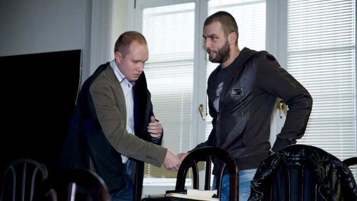 Roman Kukumberg (vpravo) počas pojednávania v Justičnom paláci (31. januára 2014)