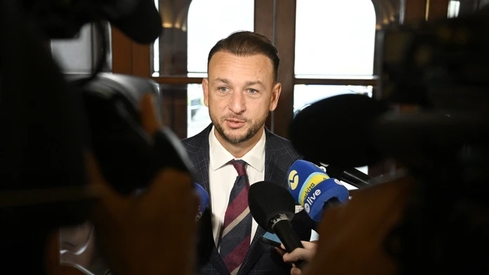Matúš Šutaj Eštok.