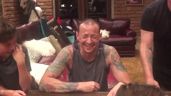 Posledné zábery Chestera z Linkin Park pred smrťou. Zverejnila ich manželka