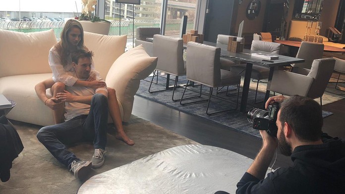 Diana Mórová, Dano Dangl a Adela Vinczeová pod jednou perinou