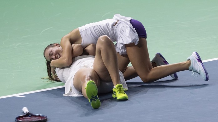 Zrodil sa tenisový zázrak. Slovenky prekvapili aj do tretice, zahrajú si finále najprestížnejšej tímovej súťaže