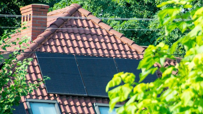 Kotly na biomasu či slnečné kolektory. Na obnoviteľný zdroj energie môžete získať významný príspevok