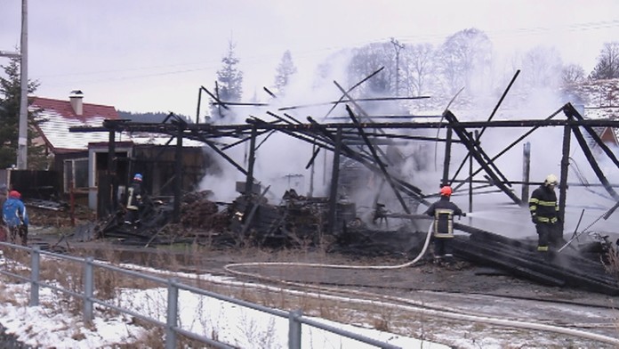 Požiar píly v Spišskej Belej.