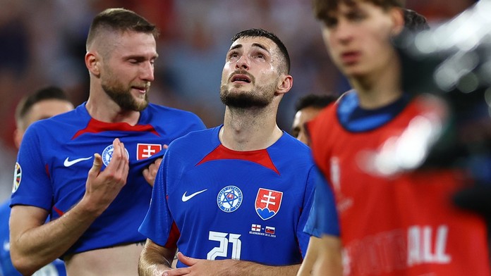 V predĺžení padol na trávnik, rozhodca však mlčal. Na keby sa nehrá, mali sme to zvládnuť, uznal Bero