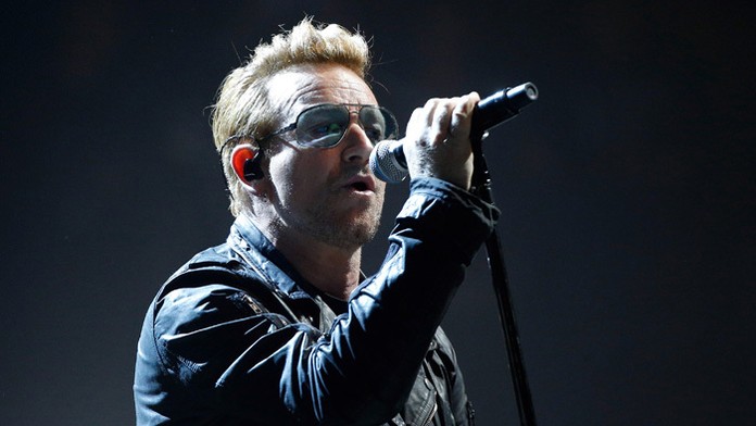 Eagles of Death Metal sa po útokoch vrátili do Paríža, vystúpili na koncerte U2.