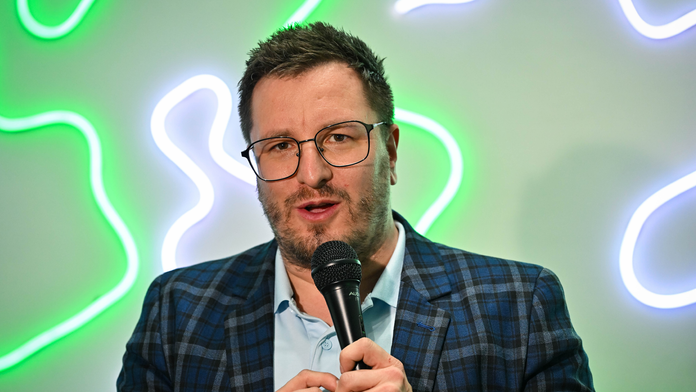 Madro z IPčka: Samota mizogýniu zhoršuje. Ak sa žena ocitne v izolácii, ľahšie uverí, že „preháňa“ (rozhovor)