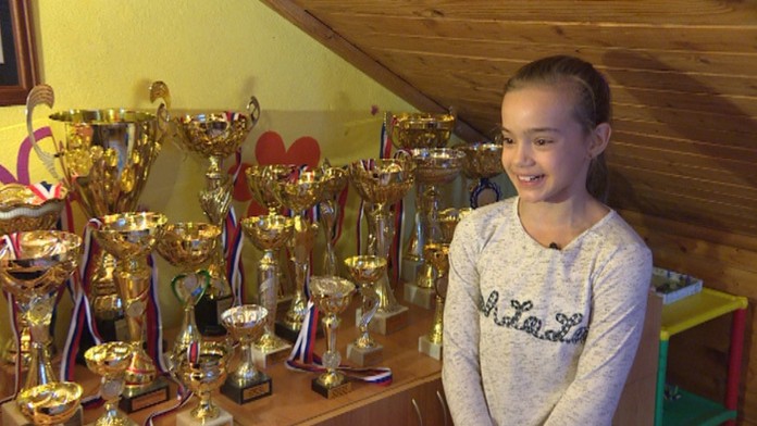 Nella Novodomská - štvornásobná majsterka sveta v detskom fitness. 