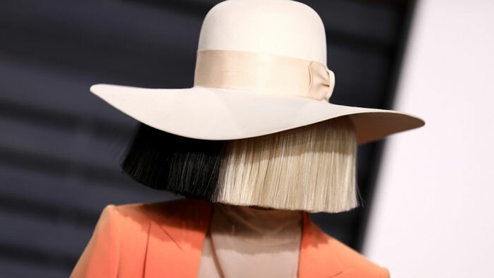 Sia na Vanity Fair Oscar Party