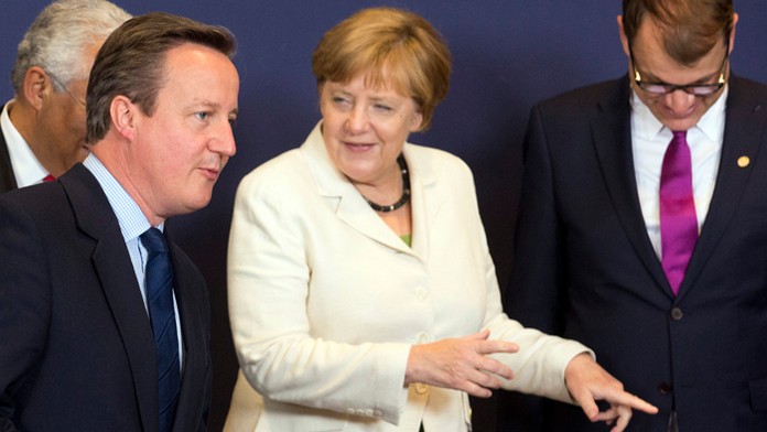 David Cameron a Angela Merkelová.