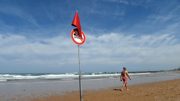 Uzatvorená pláž na juhu Francúzska