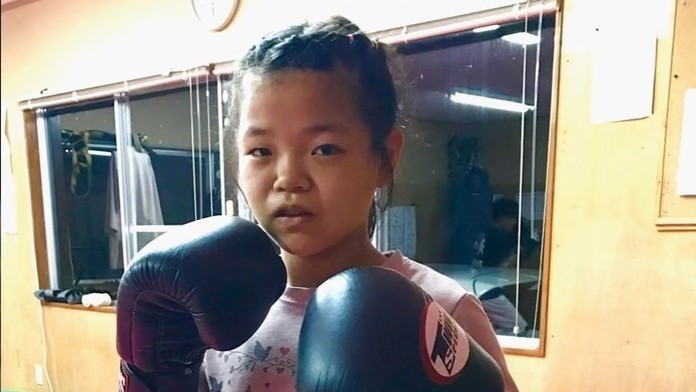 Zápasníčka Momo Šimizuová (12).