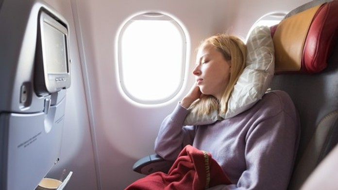 Prečo je v lietadle vždy zima? Stevard odhalil pravý dôvod