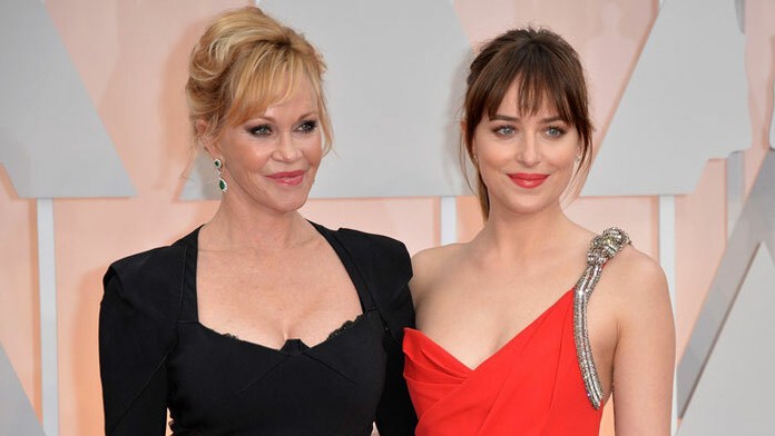 Melanie Griffith s dcérou Dakotou Johnson na odovzdávaní Oscarov 2015