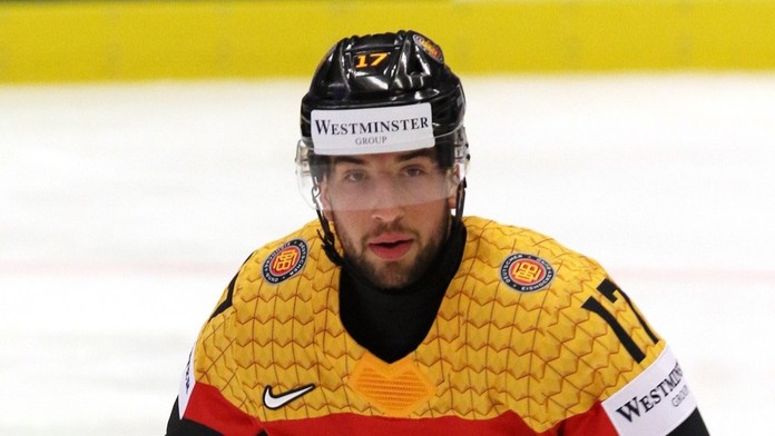 Nemecký hokej sa zahalil do čierneho. Vo veku len 26 rokov podľahol rakovine reprezentačný útočník