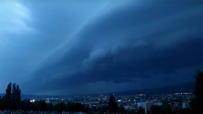 Búrka v Trenčíne