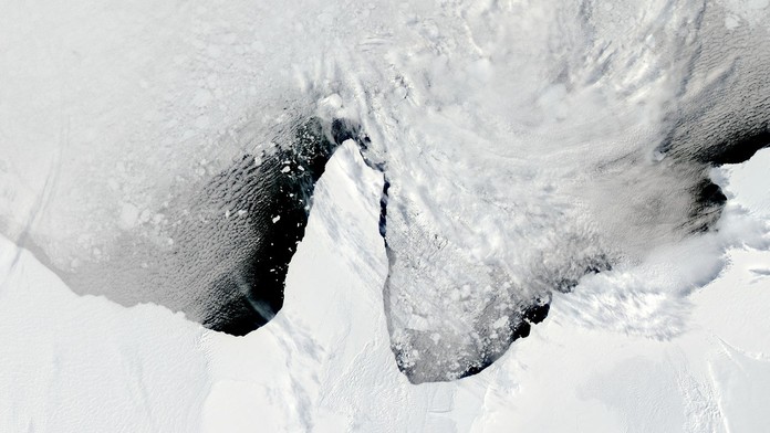 Najväčší ľadovec na svete sa uvoľnil a smeruje k Južnému oceánu