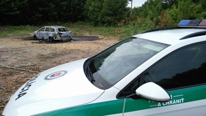 Nové auto mužom explodovalo pred očami.