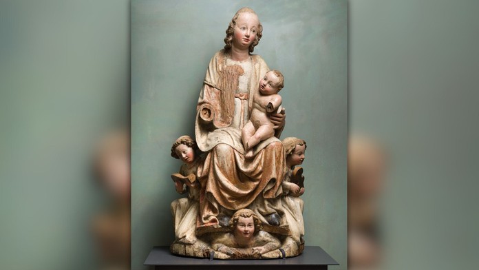 Drevená soška Panny Márie