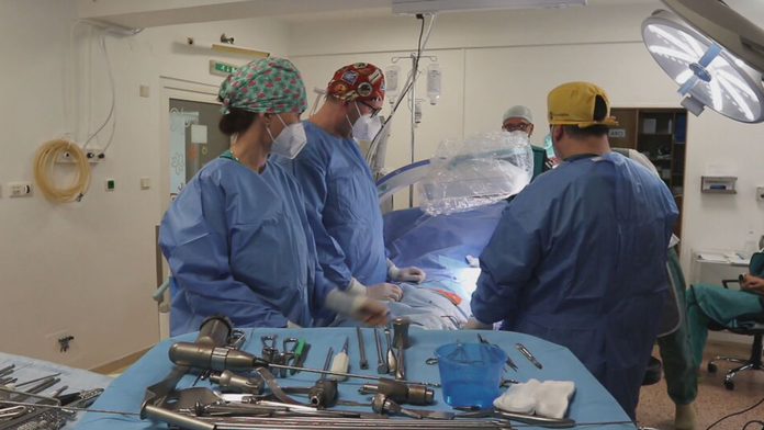 Platy ako v Česku? Nepresvedčí nás to. Na Slovensko sa nemáme prečo vrátiť, hovoria slovenskí lekári v Česku