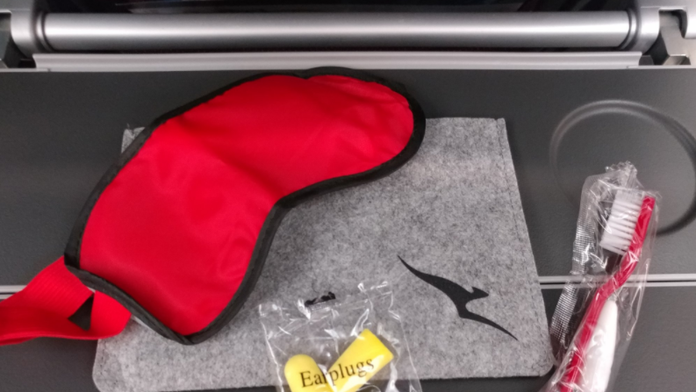 Posádka sa starala o komfort cestujúcich. 