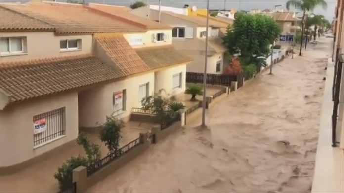 span dazde_tvnoviny.mp4