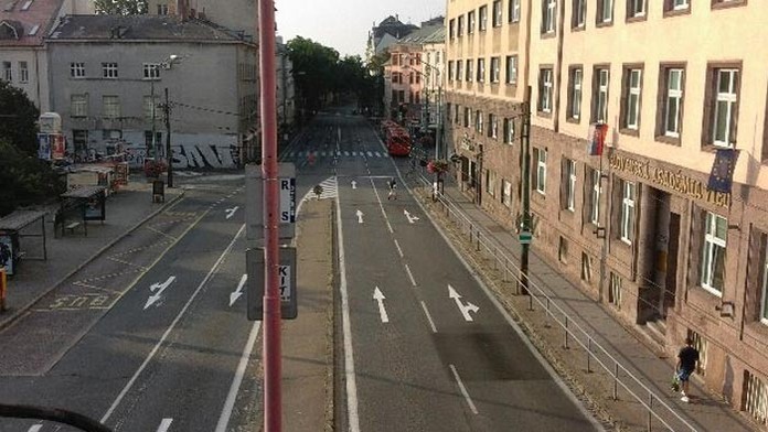 Vyľudnená Bratislava