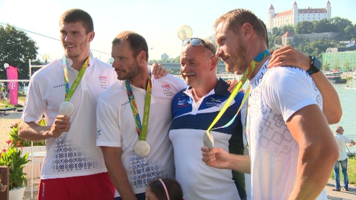 Vítalo ich množstvo fanúšikov