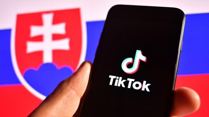 Mali by ste si z telefónu vymazať TikTok? Facebook aj Google zbierajú ešte viac údajov, tvrdí odborník