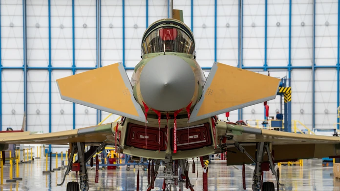 FOTO: Španielsko ukázalo stíhačku Eurofighter novej generácie. Prvý stroj opustil továreň