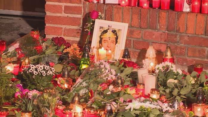 Karel Gott očami našich kamier. Takto pôsobil v Markíze.mp4