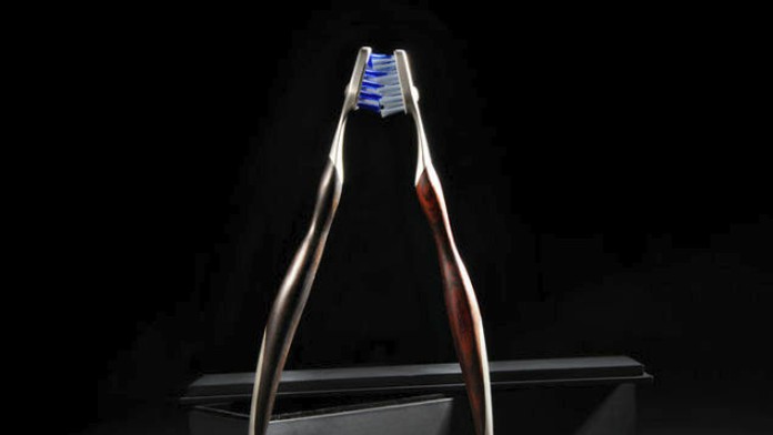 Najdrahšia zubná kefka na svete.