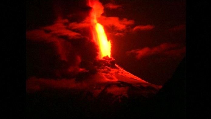 V Čile vybuchla sopka