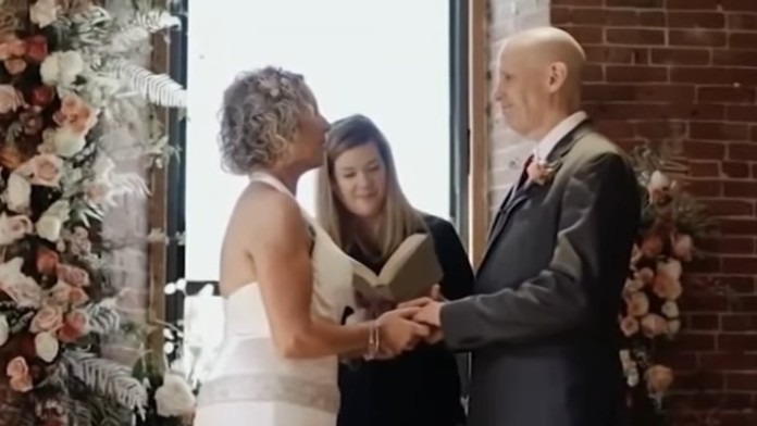 Lisa a Peter počas obradu.