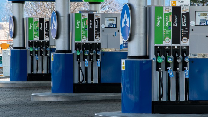 Dátoví analytici: Motoristi sa môžu tešiť. Benzín bude od septembra výrazne lacnejší