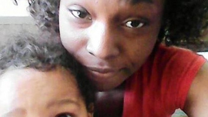 Nicole ‘Nikki’ Kelly s ešte živým synom