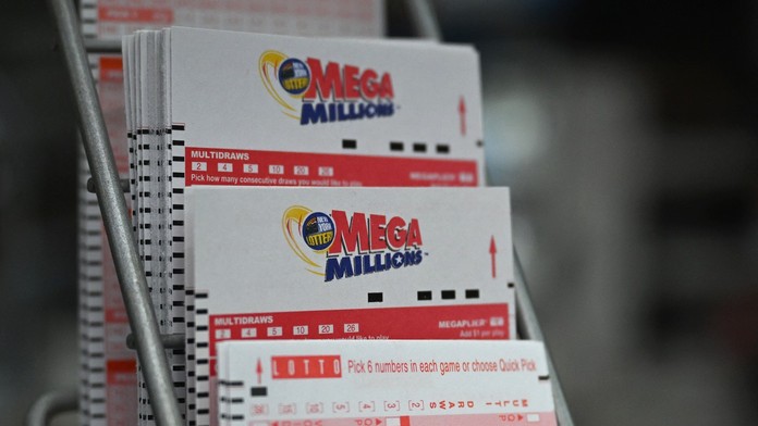 V lotérii Mega Millions padol gigantický jackpot. Výherca si môže vybrať, či zostane v anonymite