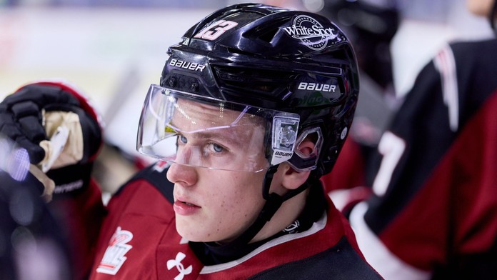 Meditáciu mu odporučil reprezentant, jeho klub vlastní spevák. O Slováka sa v NHL začínajú biť (rozhovor)