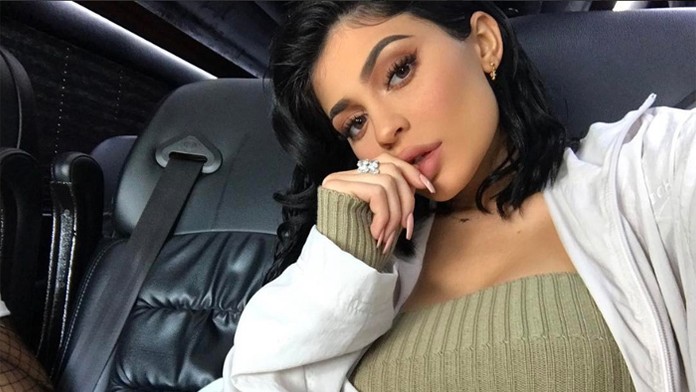 Kylie Jenner mala obrovské pery.