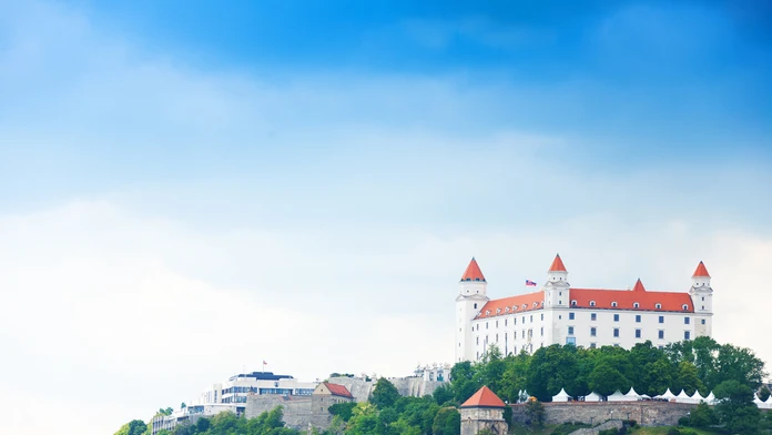 Hradný kopec, na ktorom je Bratislavský hrad a parlament.